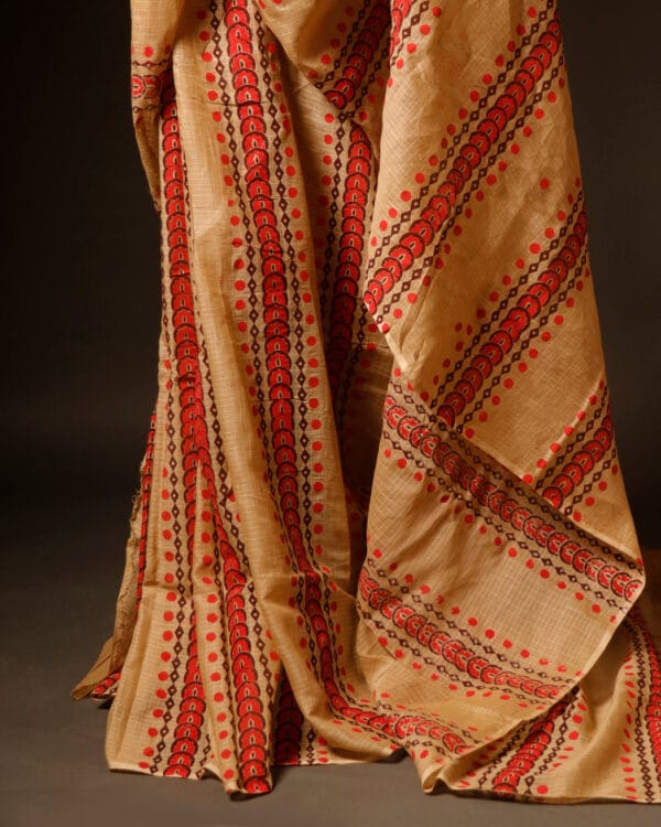 Beige_with_Red_Kota_Cotton_Saree_2 Beige with Red Kota Cotton Saree, Bottom side close up