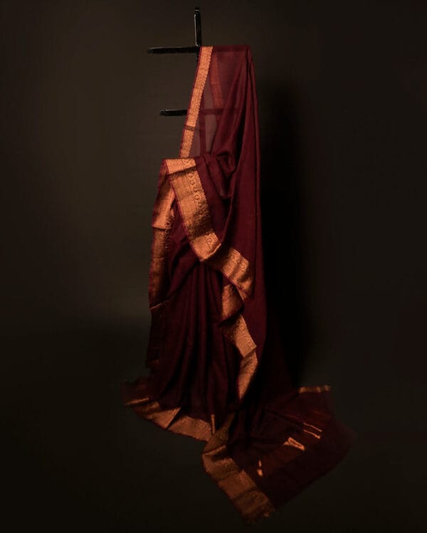 Earthen_Elegance_Brown_Kota_Cotton_Zari_Plain_Saree_2 Earthen Elegance Brown Kota Cotton Zari Plain Saree, Long size