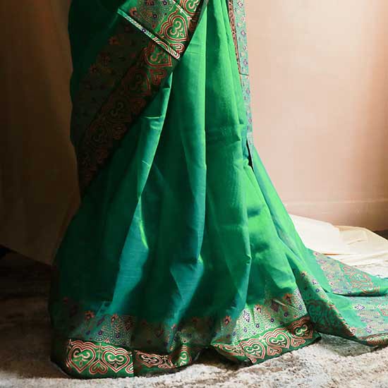 Green-Silk-cottonWith-Maroon-blouse3 Pure Handloom Emerald Green Silk Cotton Saree