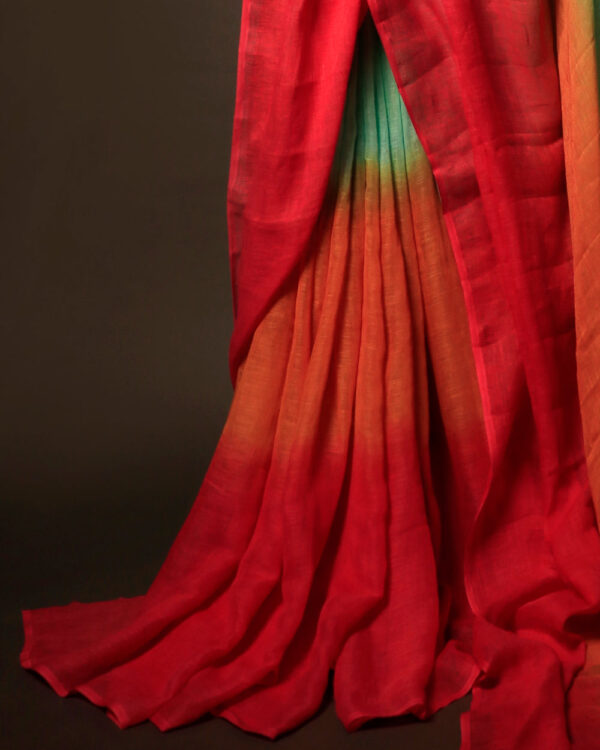 MG_6482 Uddup Skies Sky Blue and Red Linen Shaded Saree