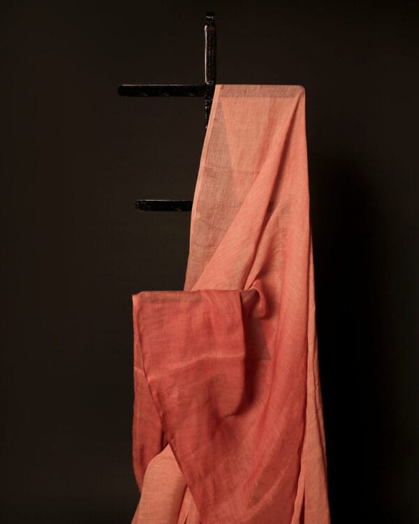 MG_6521 Barely Beige Linen Shaded Saree