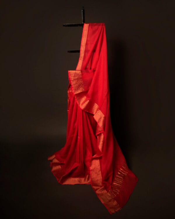 MG_6591 Crimson Elegance Red Kota Cotton Zari Plain Saree