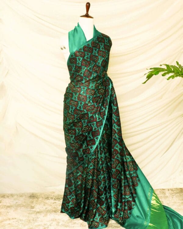 Pure-Handloom-Green-Gaji-Silk-Saree-2-1_jpg-1 Pure Handloom Dark Green Gaji Silk Saree