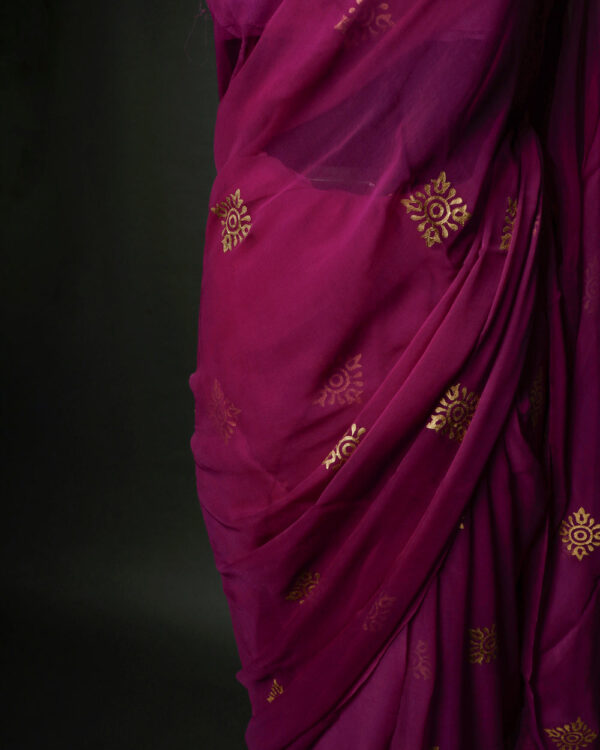 rn-image_picker_lib_temp_02d52600-e270-42c6-bca6-c8613d4c89e5 Best Royal Purple Printed Chiffon Silk Saree Online in 2026