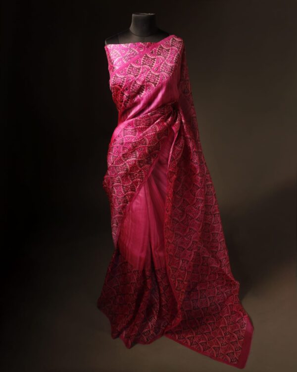 rn-image_picker_lib_temp_099976ff-d9f1-4357-8ac6-61b52e48a838 Whispering Petals Baby Pink Pure Organza Silk Saree