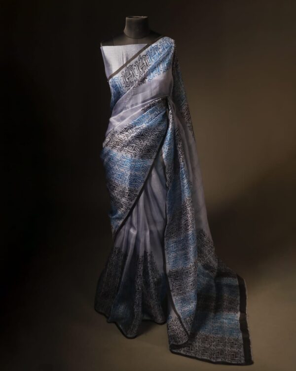 rn-image_picker_lib_temp_13b2c60c-b148-436b-9e3b-f6c7b6aeb85c Silver Mist Grey Pure Organza Silk Saree