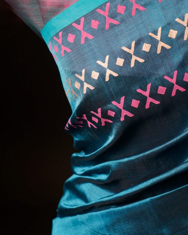 rn-image_picker_lib_temp_1a68bcde-b962-4d49-b707-501f0f7a1e8f Pure Blue and pink color Silk Cotton Saree