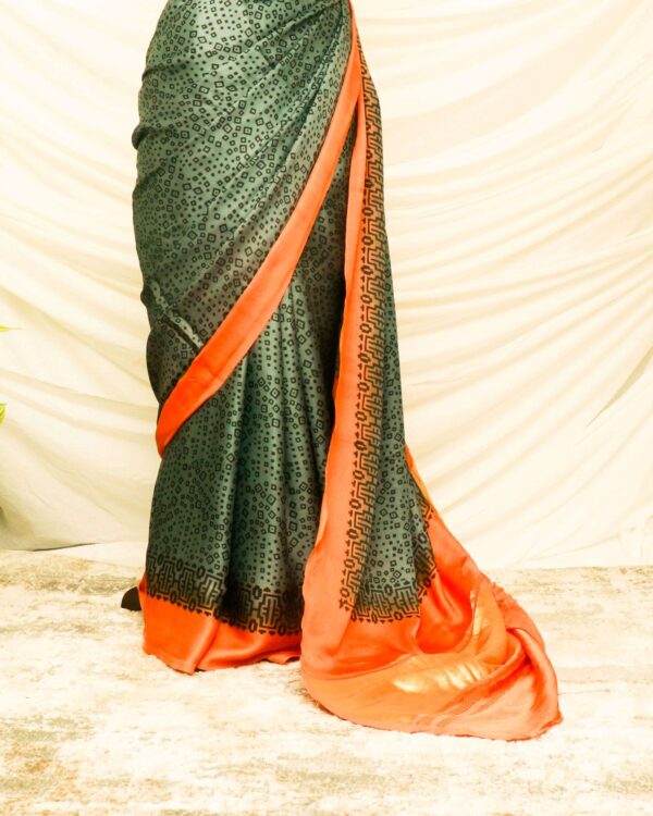rn-image_picker_lib_temp_3383a436-a3c5-4bae-85ff-f34f695ac4b8 Pure Handloom Pine Green Modal Silk Saree