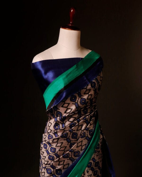rn-image_picker_lib_temp_67f9e4a9-72c7-4f35-b2d0-5f8fb65ef24b Pure Hand block Beige and blue Raw Silk saree