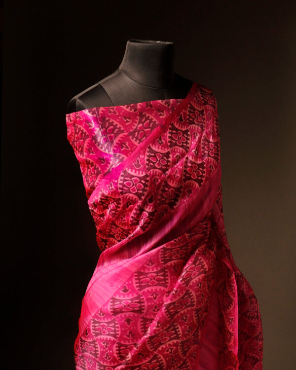 rn-image_picker_lib_temp_7085e863-271e-40a9-8ee3-75f13727936a Whispering Petals Baby Pink Pure Organza Silk Saree