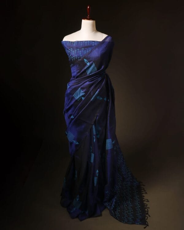 rn-image_picker_lib_temp_738764a9-944b-4ee2-87a8-3d69a14b8608 Midnight Elegance Ink Blue Handloom Silk Cotton Saree