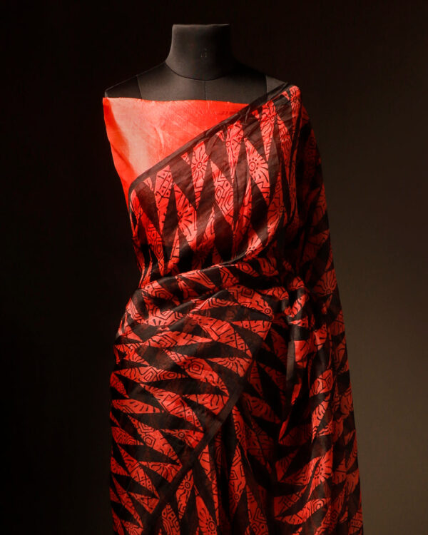 rn-image_picker_lib_temp_7e6e24f5-3cdd-4d2f-9cf2-b6c35e524aba Sunset Noir Orange and Black Pure Organza Silk Saree
