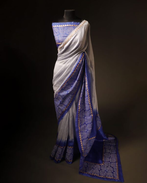 rn-image_picker_lib_temp_7fb76b6c-529b-4497-9bcd-fd9a6d28e542 Uddup Breeze White and Blue Pure Dupion Silk Saree