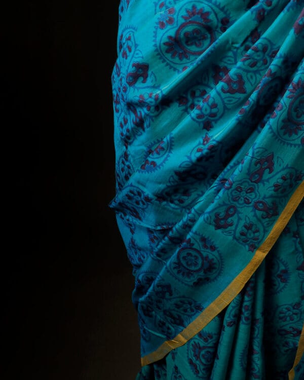 rn-image_picker_lib_temp_974ac933-d388-4dba-98e4-677cc87b2c03 Breeze Pure Blue Soft and Light Handloom Silk Cotton Saree