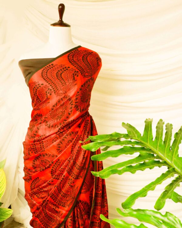 rn-image_picker_lib_temp_a49e32c9-917e-4d2e-864b-38a08b956878 Pure Handloom Ferrari Red Modal Silk Saree