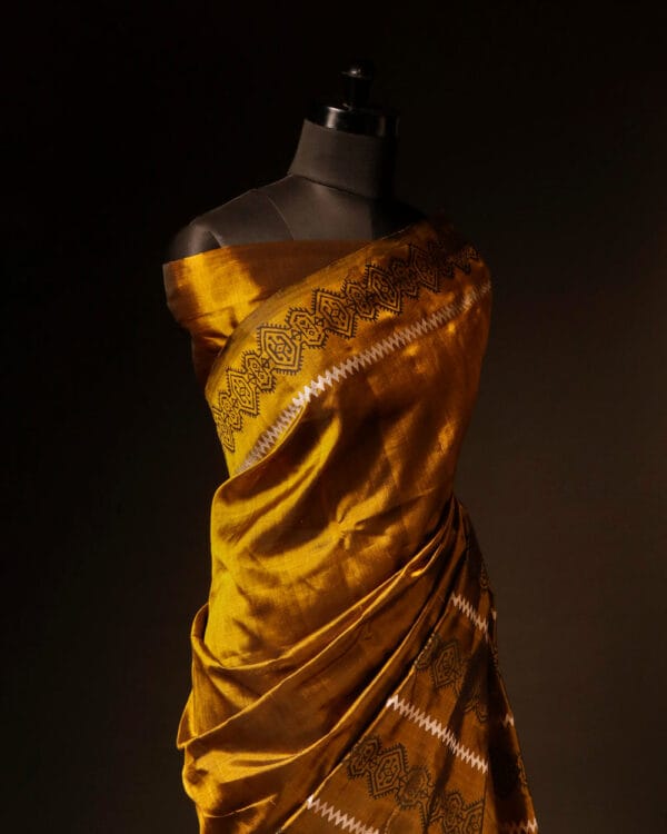 rn-image_picker_lib_temp_a7e29779-544c-4451-b8c3-c99ed92693a3 Greenish Gold Colour Silk Cotton Saree