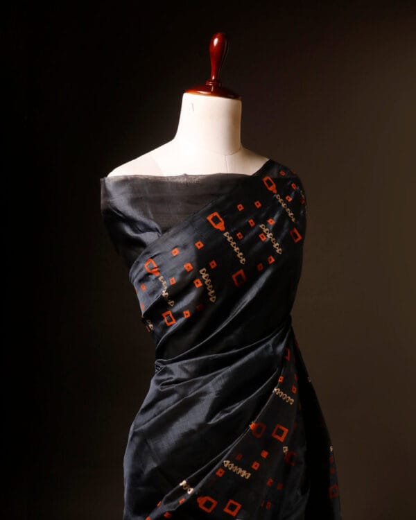 rn-image_picker_lib_temp_e1ef91ff-6d10-47cd-a010-14b11d3427c5 Grey Color Silk Cotton Saree