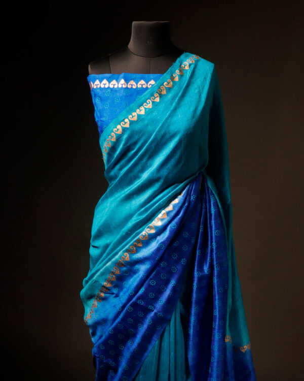 rn-image_picker_lib_temp_e6a58387-4592-4b00-8fde-e6c14f8cb357 Twilight Sky Blue and Dark Blue Pure Dupion Silk Saree