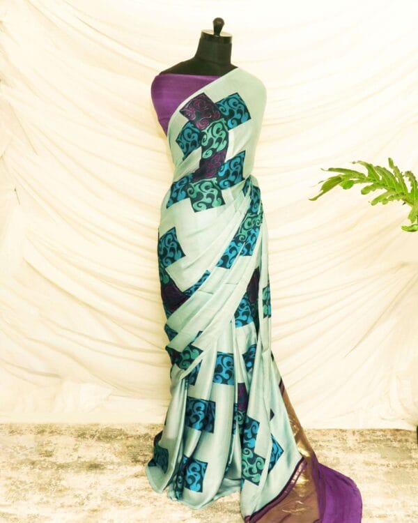 rn-image_picker_lib_temp_f1c9ef6b-40be-4dca-91d4-25ad58ec4201 Pure Hand-Printed light Pista green Modal Silk Saree