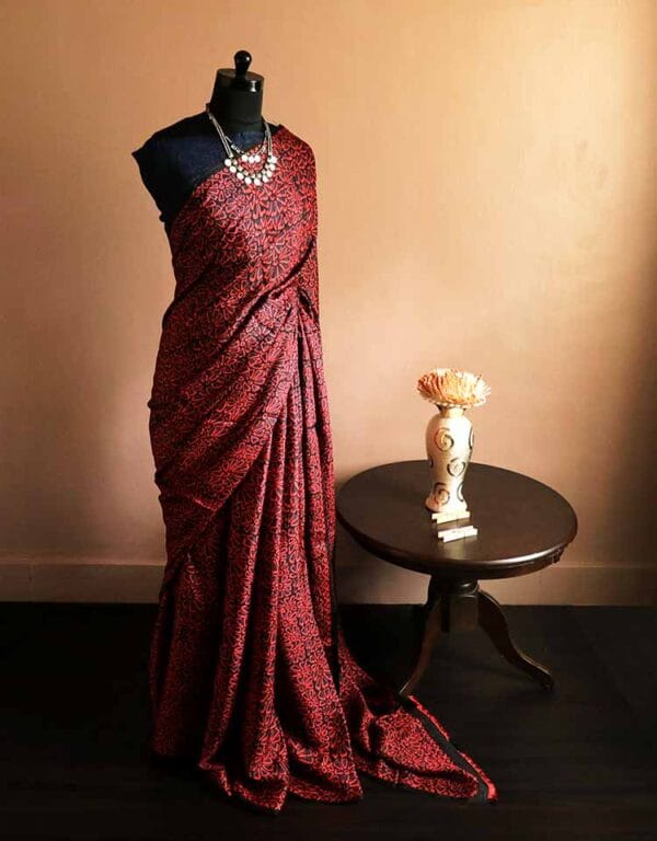 rn-image_picker_lib_temp_f1d53996-9139-4428-92c2-906ade419fbf Pure Hand Block Printed Maroon Desi Tussar Silk Saree