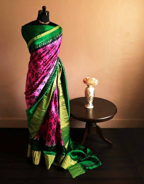 setrdhe-2_131718d2-1cb1-4bd4-88c1-257ebb3f71b3 Pure Hand Block Printed Green and Pink Duppion Silk Sarees