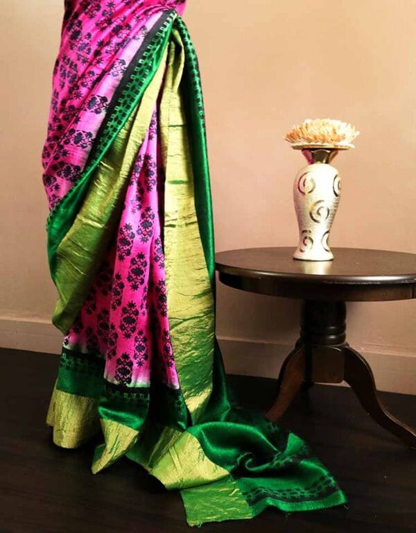 setrdhe-4_775ac853-93f0-40b7-b04b-681fcecb70d3 Pure Hand Block Printed Green and Pink Duppion Silk Sarees