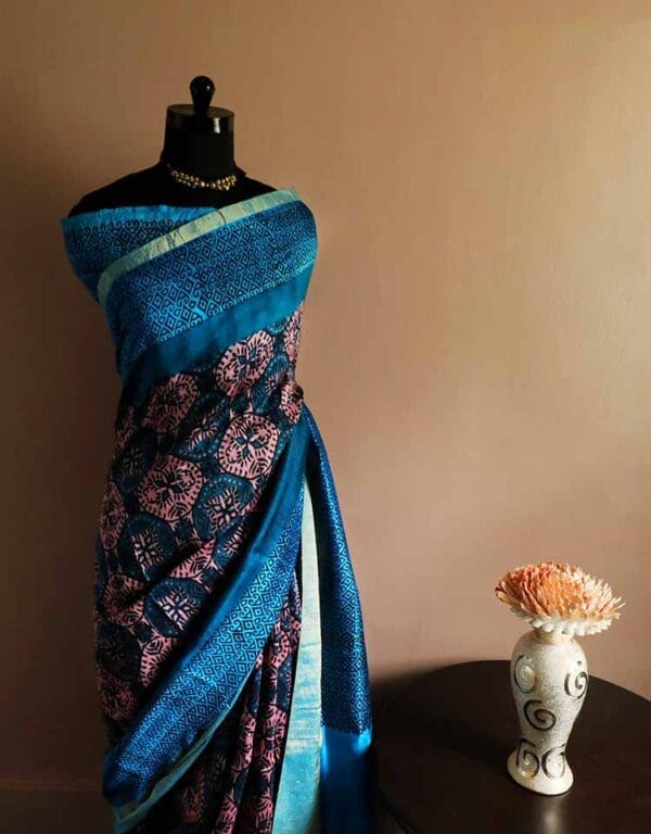 uyjuyk-3 Peacock Green Pure Dupion Silk Saree