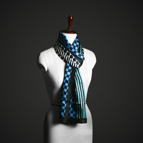_MG_1628 Teal & Black Geometric Silk Scarf – Modern Graphic Print Luxury Stole