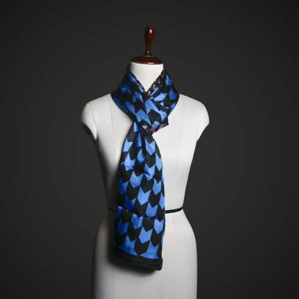 _MG_1684 Steampunk Gear Print Silk Stole – Luxury Blue & Gold Industrial Motif Scarf